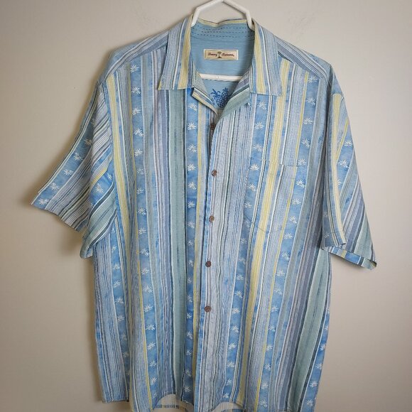 Vintage Tommy Bahama 100% silk Hawaiin button up short sleeve shirt. - Picture 1 of 5